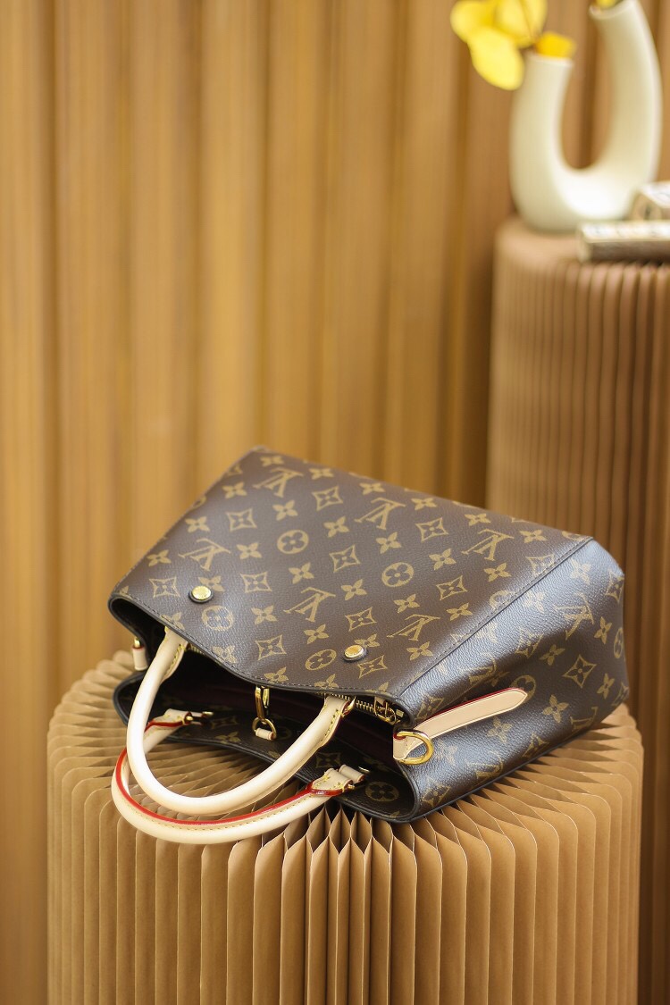 Lv Monogram Montaigne BB