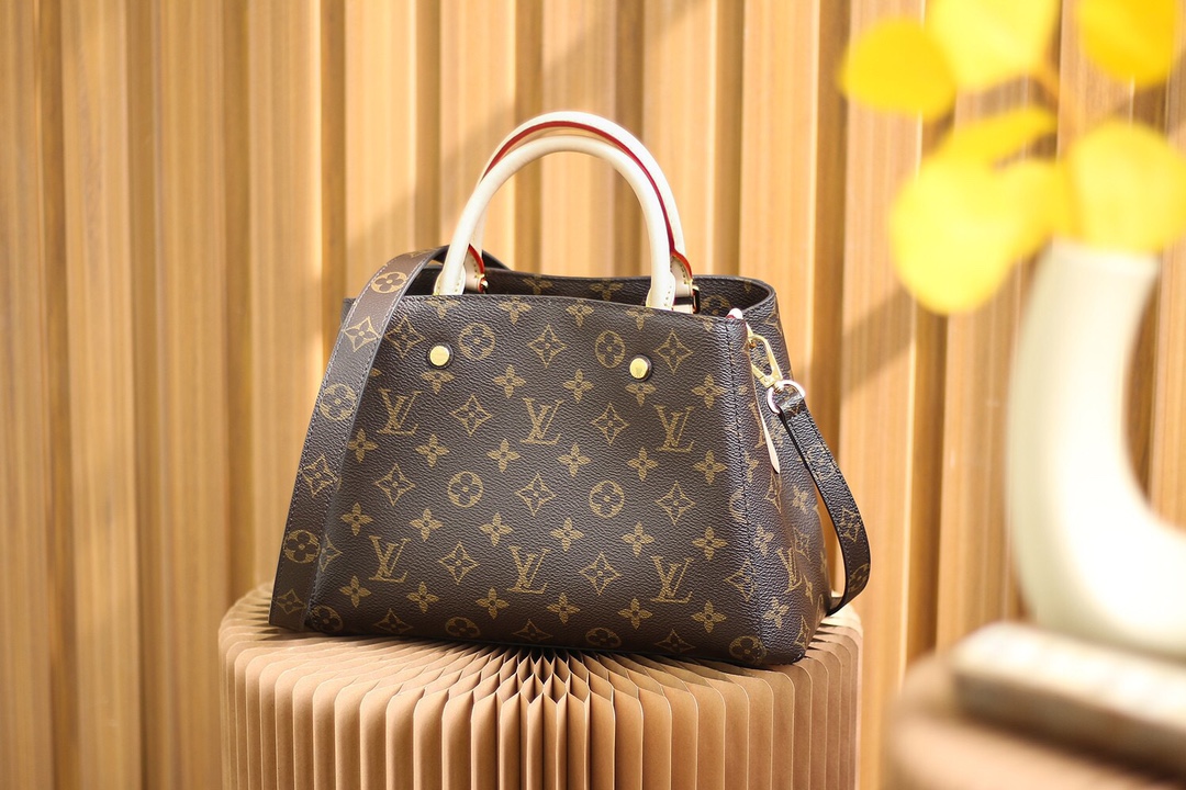 Lv Monogram Montaigne BB