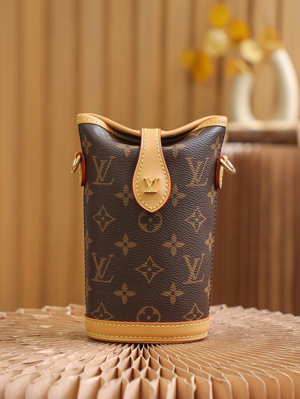 Lv Fold Me Pouch