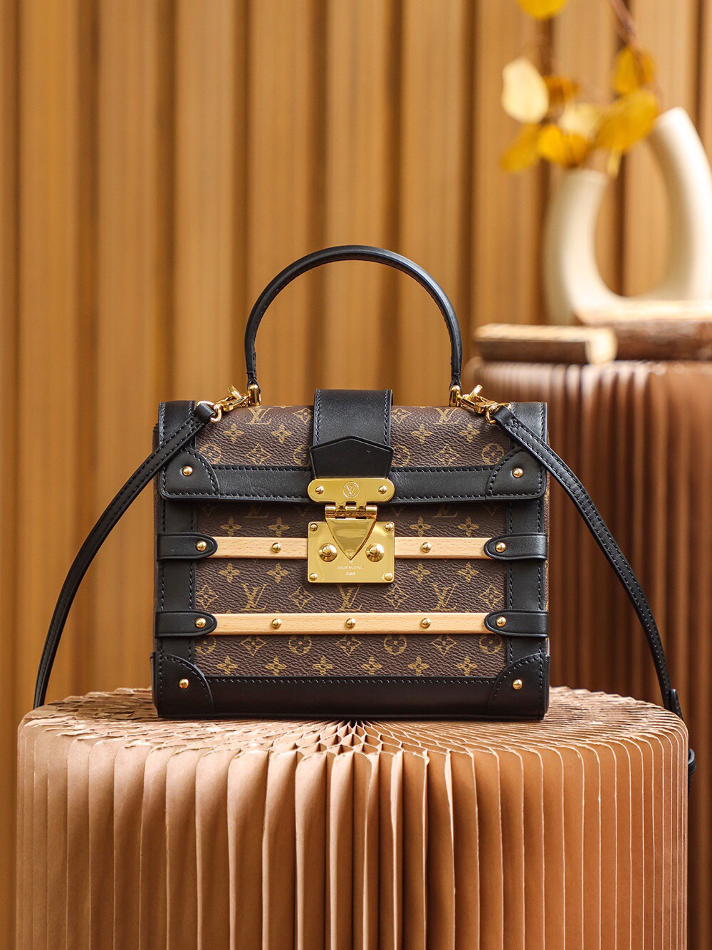 Lv Trianon PM 2way Shoulder