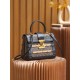 Lv Trianon PM 2way Shoulder