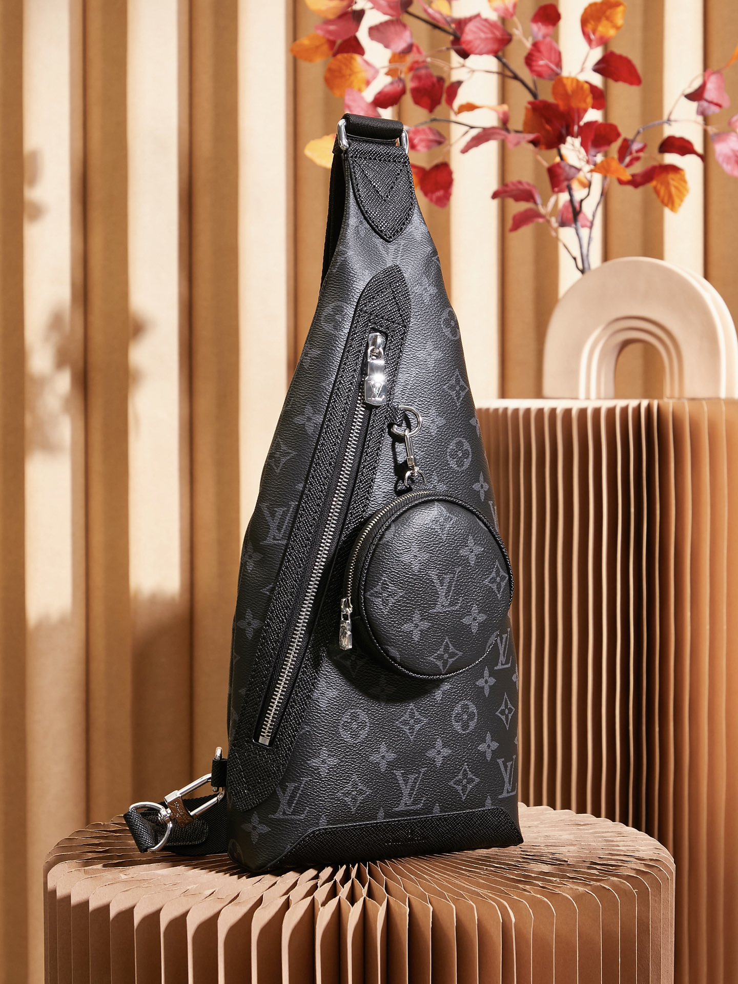 Lv Duo Slingbag