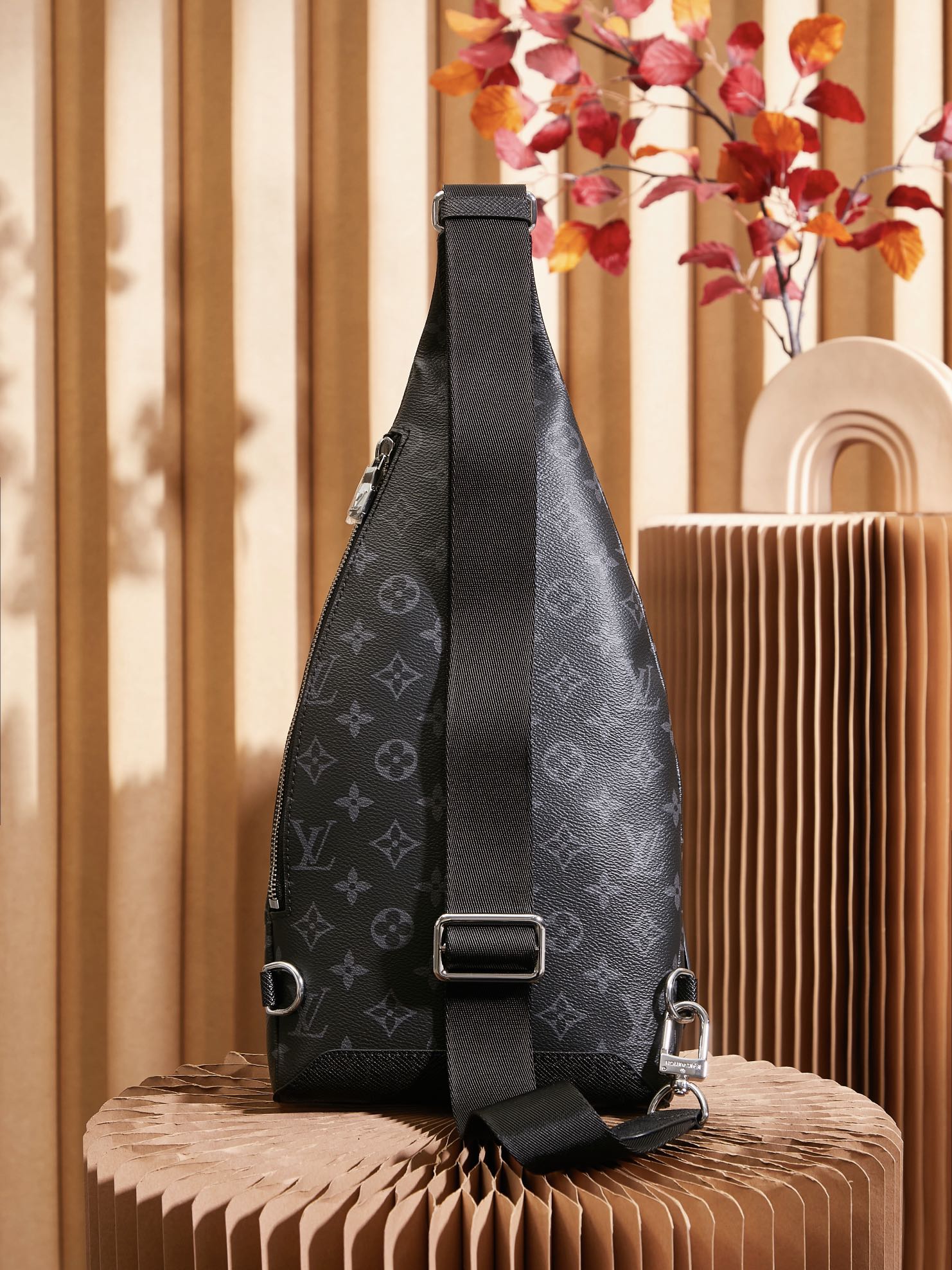 Lv Duo Slingbag