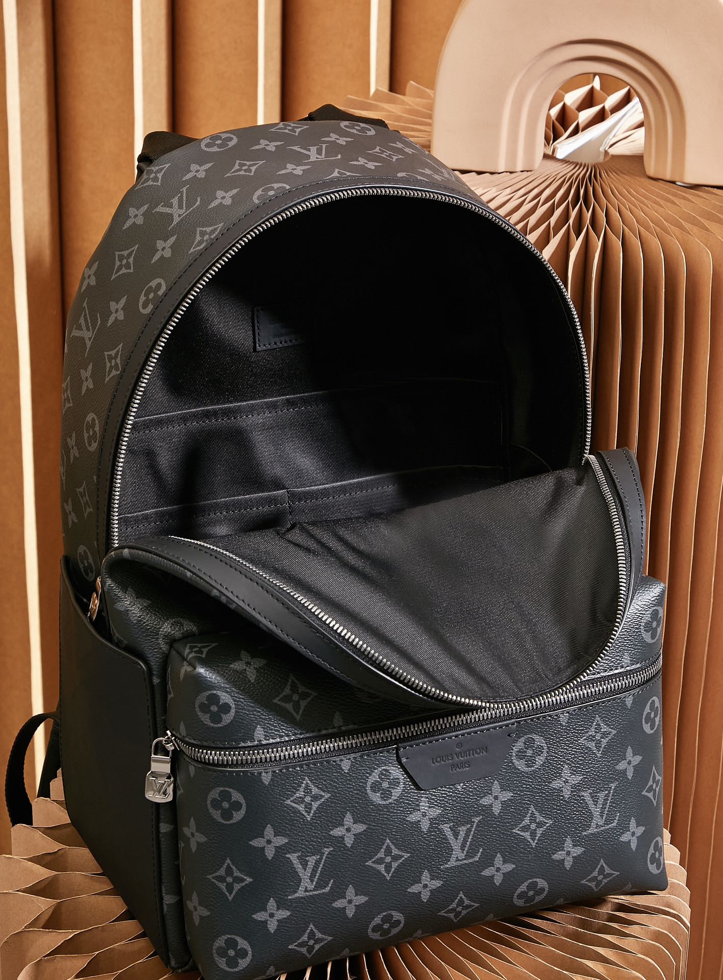 Lv Discovery Backpack PM