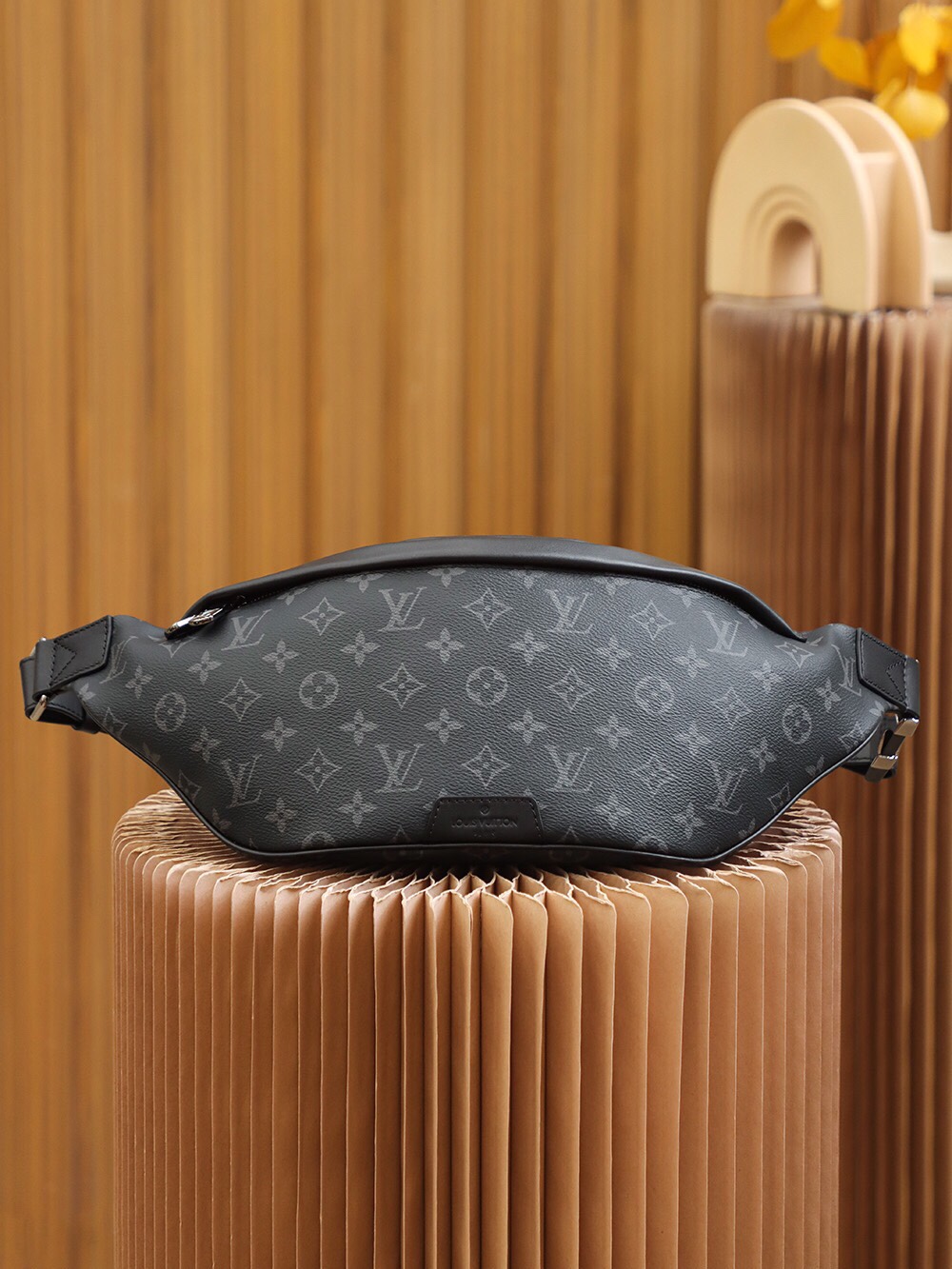 Lv MonogramEclipse