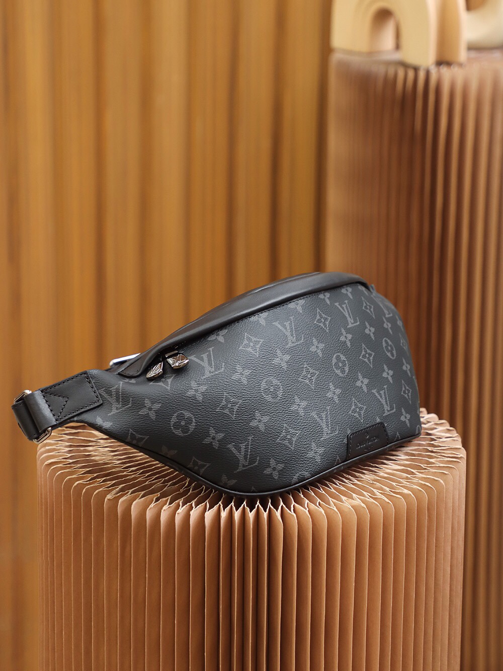 Lv MonogramEclipse