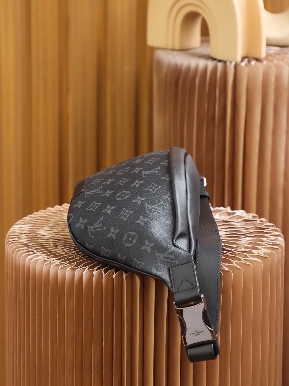 Lv MonogramEclipse