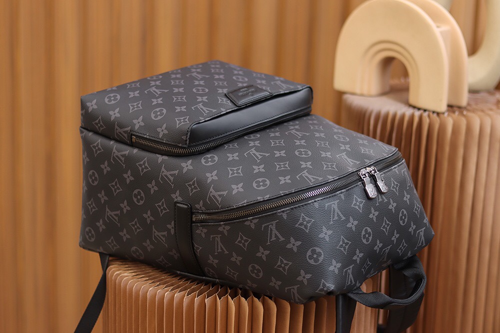 Lv Discovery Backpack